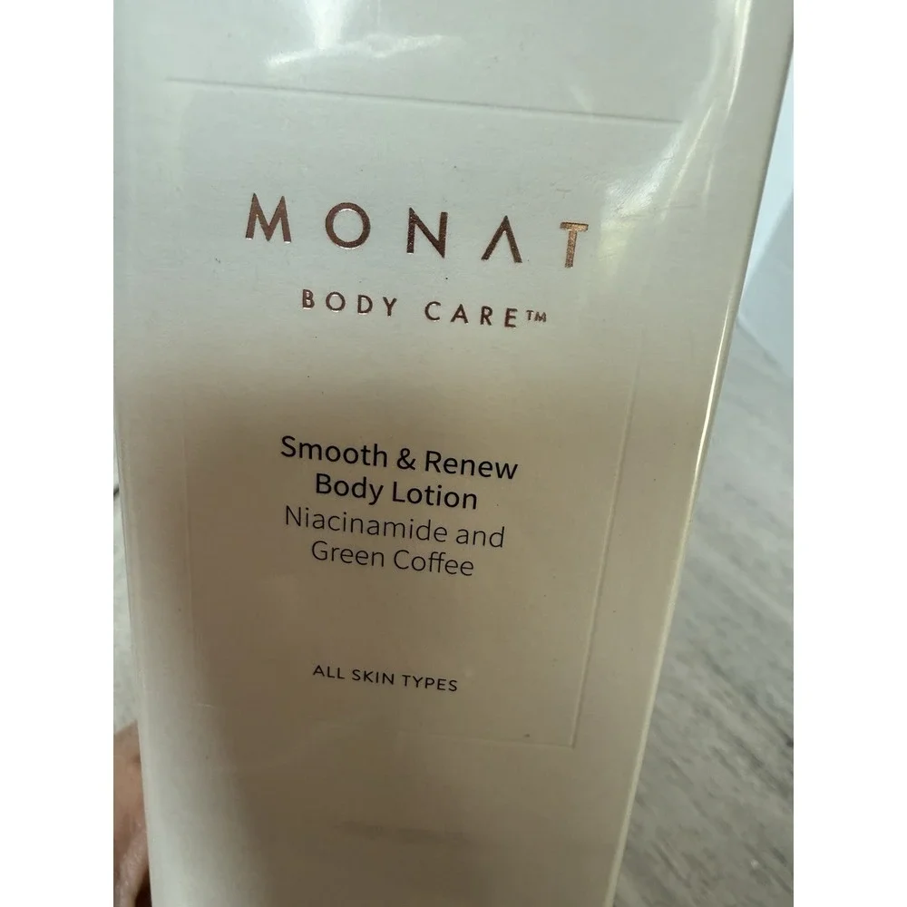 Monat Smooth Renew Body Lotion Hydrating Radiance Skin Care 7oz e 208mL Sealed